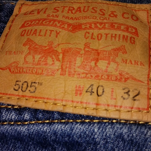 Levi's 504 jeans - lightly worn 40x32 - Picture 2 of 5